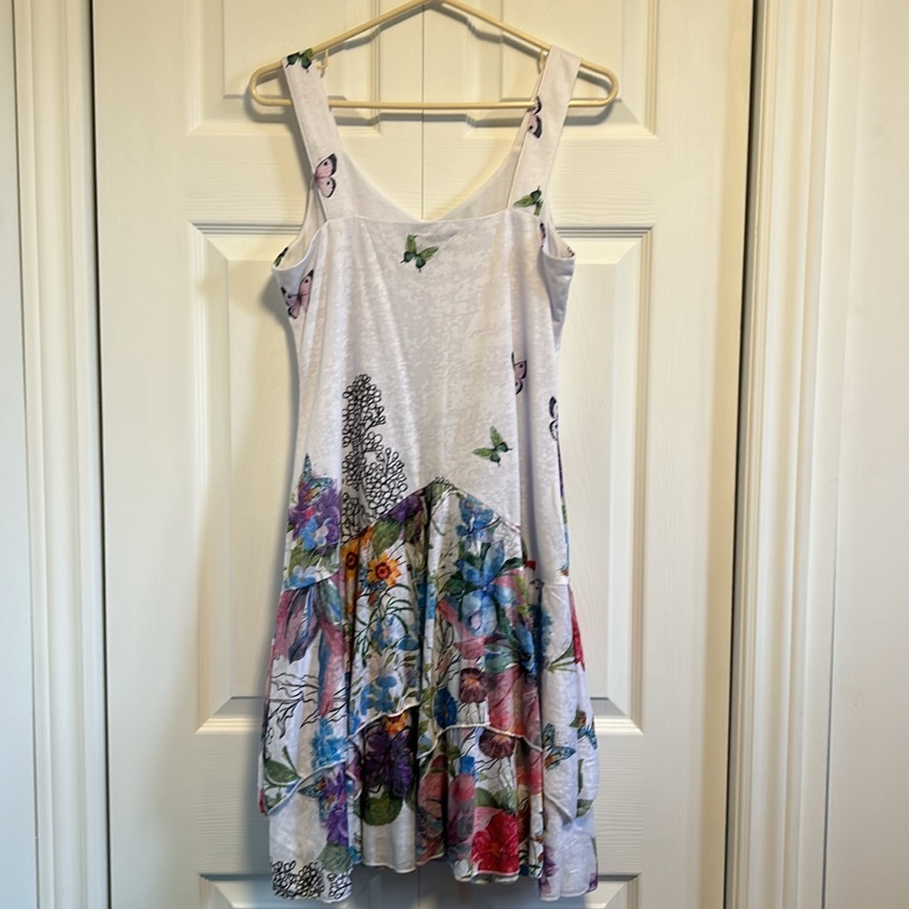 GOA | Sweet floral and butterfly 🦋 summer dresses - Picture 3 of 5